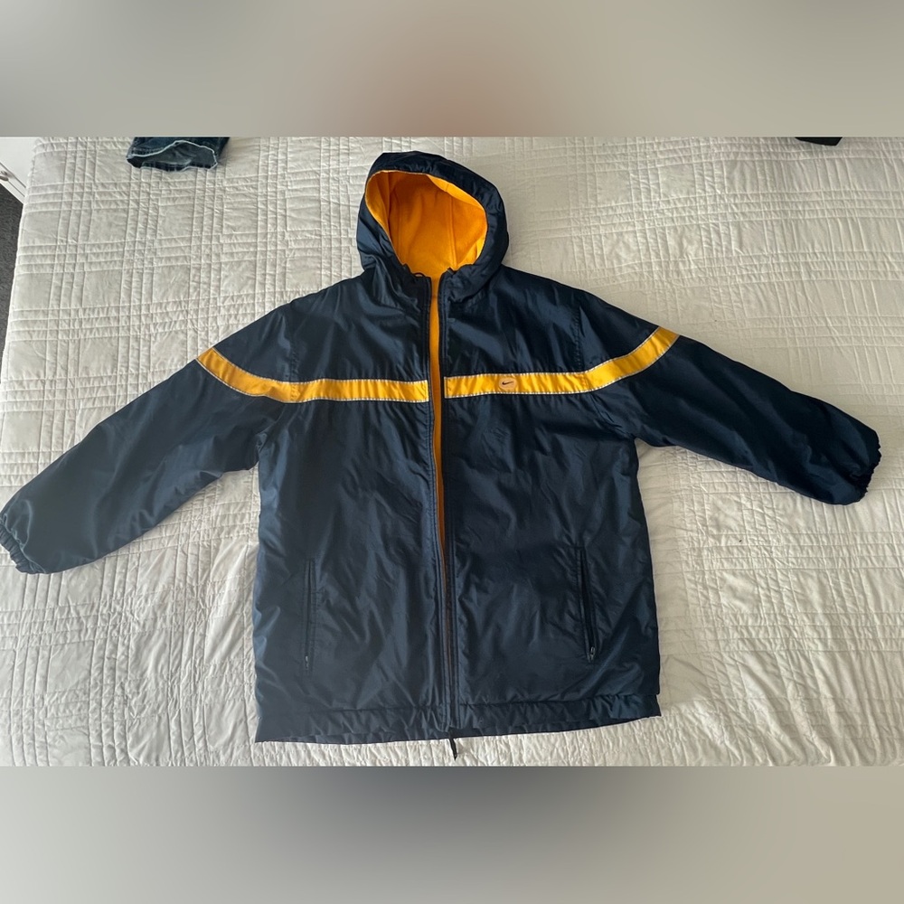 Nike Coat Men’s Large/XL Blue Yellow Insulated Padded Reversible Fleece Vintage